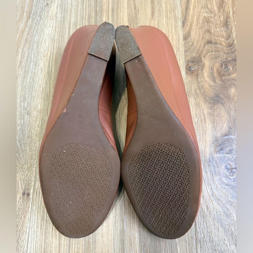 Tory Burch Brown Leather Logo Wedge Pumps Size 10 - Picture 8 of 8